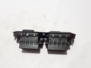 Dacia Duster P1310 (2024–2026) Interior ventilation grilles 687606944R - 2