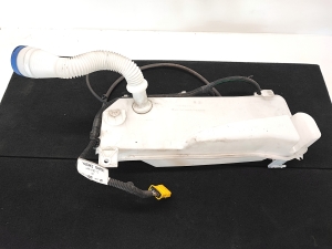 TOYOTA ProAce (2016–2026) Front washer fluid reservoir 9809803280 - 4