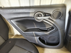 FIAT 500X (334) (2014–2026) Salons un tā detaļas - 4