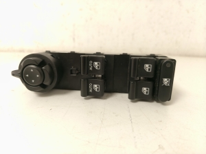 FIAT 500X (334) (2014–2026) Front door glass switch - 3