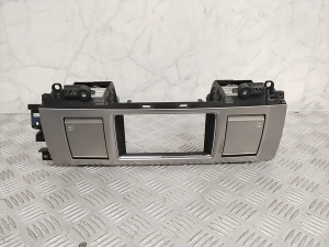   Armatuurlaua ventilatsioonivõred  - 8X2319K617AH 
