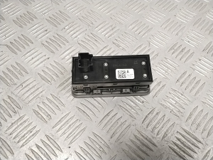 Jaguar XF (2008–2016) Trunk opening switch 8X2311654AB - 3
