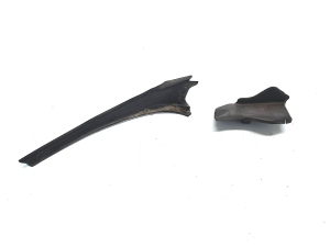   Other windshield wiper cowl trim part  - 9811020077 