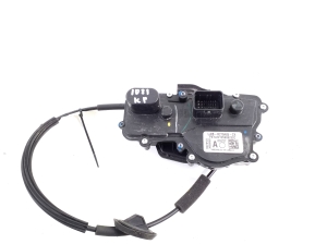 Ford Mustang Mach-E Mach-E (2020–2026) Esiukse lukk LJ8BR219A65CK - 2