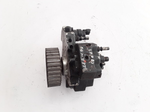 RENAULT Megane II (2002–2009) Fuel pump 8200108225 - 2