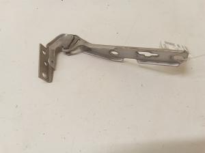 AUDI A4 B7 (2004–2008) Hood hinge 8E0823302E - 2