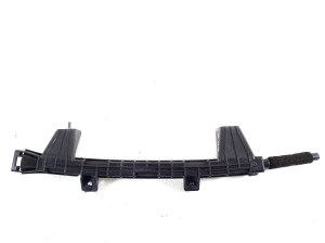 Ford Mustang Mach-E Mach-E (2020–2026) Esiukse muu osa LJ8BR263A21A - 3