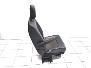 TOYOTA ProAce (2016–2026) Front seat and its parts - 4