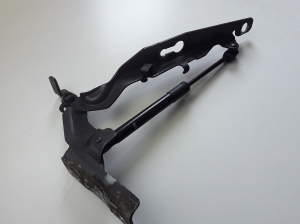 VOLVO S60 II (2010–2018) Hood hinge 31385812 - 3