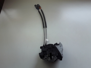 Rear side door lock - 81420J9500