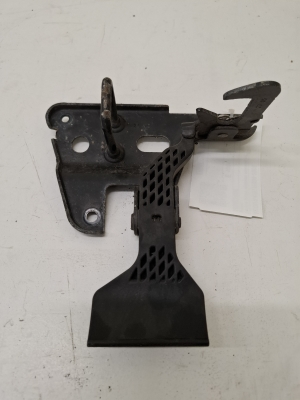 AUDI A4 B7 (2004–2008) Hood release handle on the hood 8E0823480E - 2