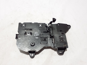 Mercedes Benz S-Class 223 (2020–2026) Muu kinnitus A2235452101 - 2