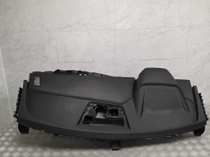 AUDI Q4 e-tron I (2021–2026) Armatuurlaud 89B857001 - 3