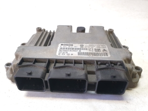 Citroen C4 Picasso (2007–2013) Motorsteuergerät 9663476380 - 3