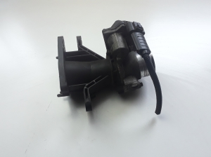 Accelerator valve - 9M5Q9E926