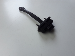 Alfa Romeo Giulia (2015–2026) Front door check 952A134 - 4