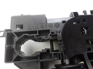 Alfa Romeo Giulia (2015–2026) Front door exterior handle bracket 50545349 - 2