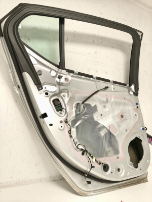 Opel Astra K (2015–2021) Rear side doors - 5