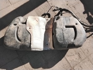 Subaru Legacy (2014–2026) Kütusepaak ja selle osad 42013an00a - 3