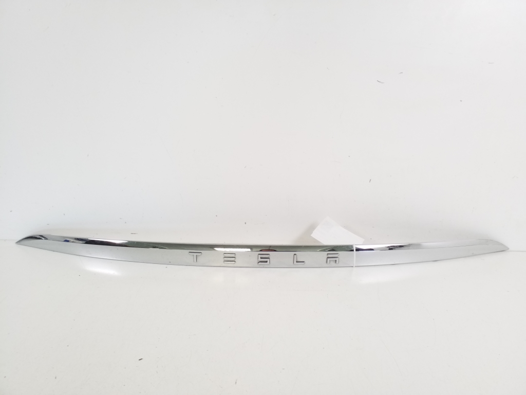 Tesla Model X X (2015–2026) Trunk lid molding 103536900D Tesla Model X X (2015–2026) Trunk lid molding 103536900D