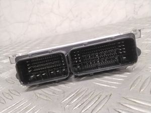 Peugeot 3008 (2016–2026) Engine control unit 9849349580 - 4