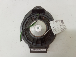 Opel Insignia (2008–2017) Tagumise külgukse kõlar 13257498 - 2