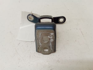 Charnière de porte latérale arrière inférieure - ES03A046574