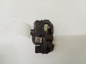 Opel Insignia (2008–2017) Rear side door lock 13578023 - 2