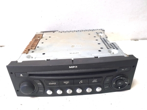 Radio / CD-Player / DVD-Player / Navigation - 96637348XT