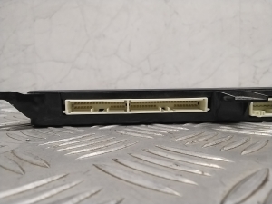 Rear side door control unit - 104390010D
