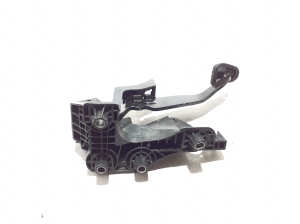 Dacia Duster P1310 (2024–2026) Piduripedaal 465014548R - 2
