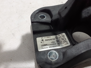 Dacia Duster P1310 (2024–2026) Siduripedaal 465409659R - 2