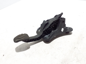 Dacia Duster P1310 (2024–2026) Siduripedaal 465409659R - 3