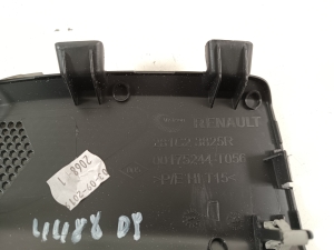 RENAULT Kadjar (2015–2026) Other dashboard part 281C23825R - 2
