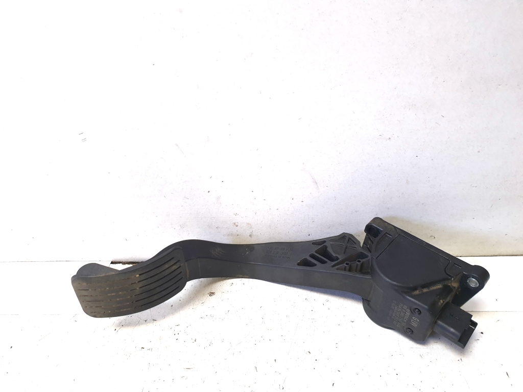 Citroen C4 Picasso (2007–2013) Gaasipedaal F00C3E2038 Citroen C4 Picasso (2007–2013) Gaasipedaal F00C3E2038