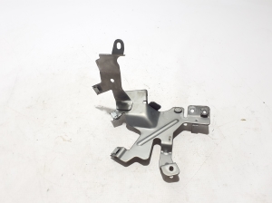 Sonstiger Halter - 227745907R