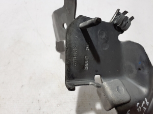 Dacia Duster P1310 (2024–2026) Sonstiger Halter 227745907R - 2