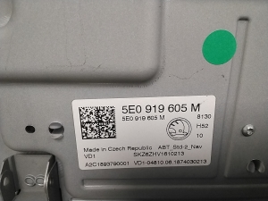 Skoda Octavia III (2013–2019) Screen 5E0919605M - 2