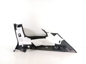 RENAULT Kadjar (2015–2026) Tagumise toe sisekujundus 769356558R - 3