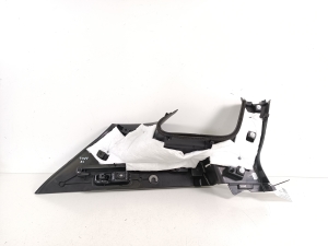 RENAULT Kadjar (2015–2026) Tagumise toe sisekujundus 769349110R - 2
