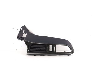   Grilles de ventilation du tableau de bord  - 687507325R 