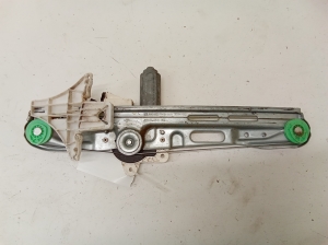 Opel Vectra C (2002–2008) Aizmugurējo durvju logu pacēlājs 24451522 - 2