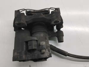 AUDI Q2 (2016–2026) Tagumine pidurisadul 5Q0615406 - 4