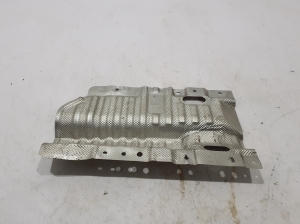 Muffler heat shield - 364680657R