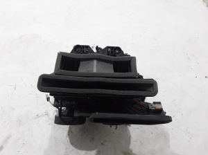 Dacia Duster P1310 (2024–2026) Heizung und ihre Teile 272108894R - 4
