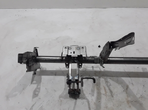 Dacia Duster P1310 (2024–2026) Dashboard crossbeam 678701557R - 2