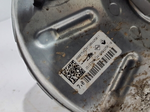Dacia Duster P1310 (2024–2026) Pidurivõimendi 460075433R - 2