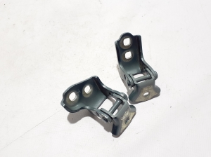 Dacia Duster P1310 (2024–2026) Front door top hinge 804006978R - 2