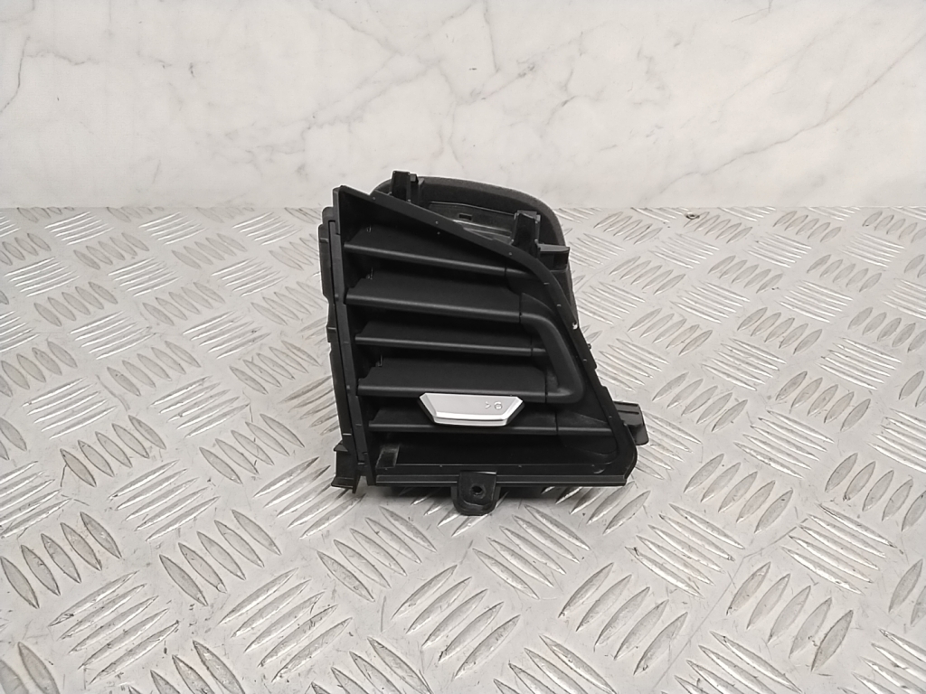 AUDI Q4 e-tron I (2021–2026) Dashboard air vent grilles 89B820901 AUDI Q4 e-tron I (2021–2026) Dashboard air vent grilles 89B820901