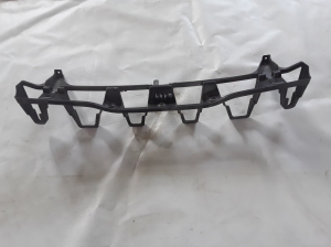 Rear bumper bracket - 1748858